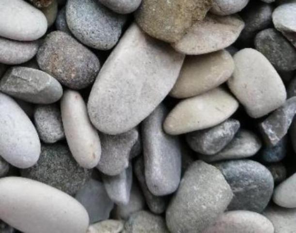Где заказать гальку и каменную крошку с доставкой?  в Энгельсе